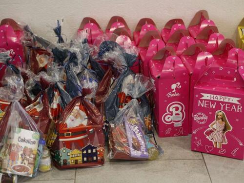 Akcija "Jedna želja, jedan poklon, jedan osmijeh" - Obradujmo djecu bez roditeljskog staranja