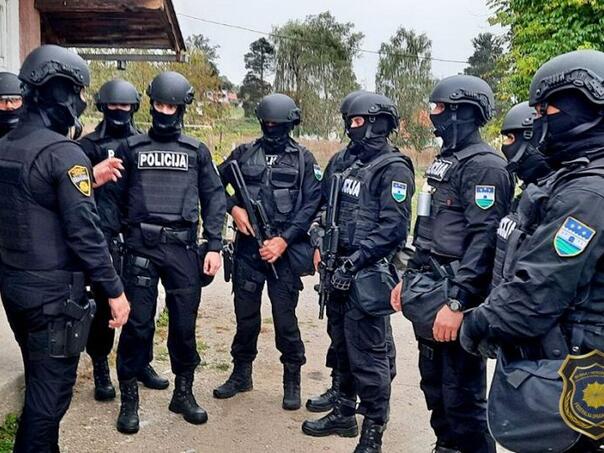 Akcija policije u Bihaću: Pronađena četiri kg droge