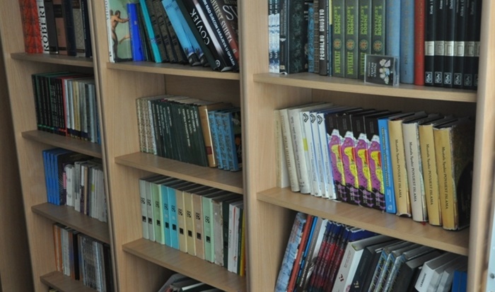 Akcija prikupljanja knjiga za biblioteke u Matuzićima i Srebrenici
