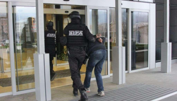 Akcija Square: Uhapšene četiri osobe, oduzeta poslovna dokumentacija i više od 50.000 KM