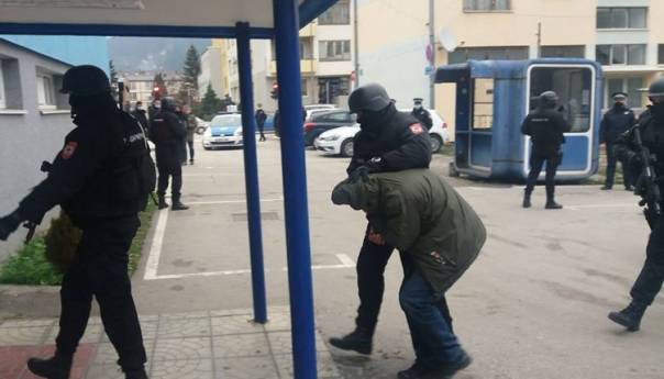 Akcija 'Wolf': Zatražen pritvor, mjere zabrane i raspisivanje potjernice