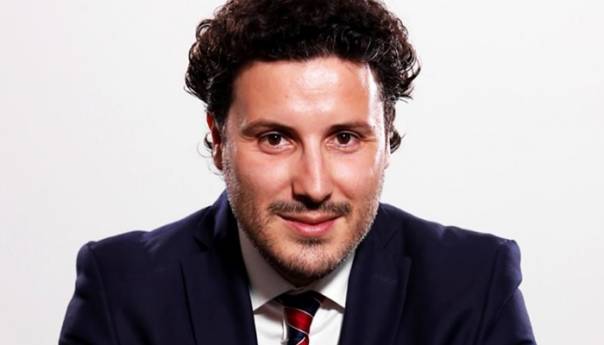 Ako budu tražili nekoga da Đukanoviću da političko vještačko disanje ja sam pogrešna adresa