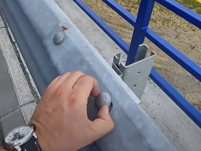 Ako ćete preko novog prelaza u Gradišci ponesite alat za bankine