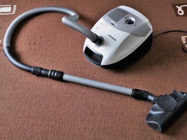 Ako vaš usisivač slabo usisava isprobajte ovaj trik