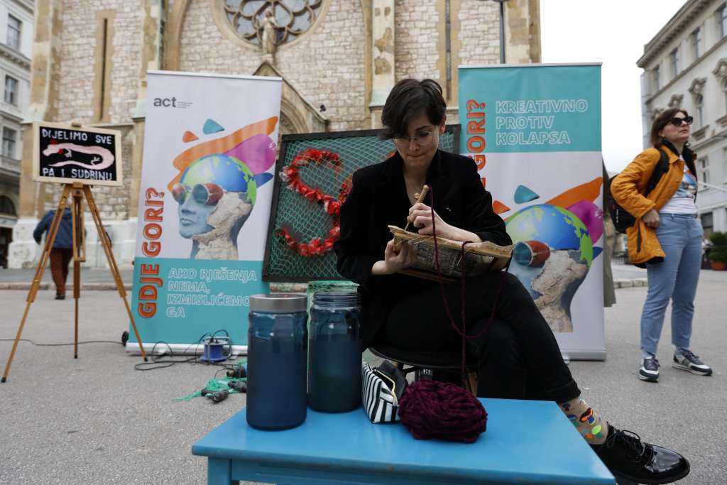 Aktivisti Fondacije Act i umjetnici obilježili Dan planete Zemlje