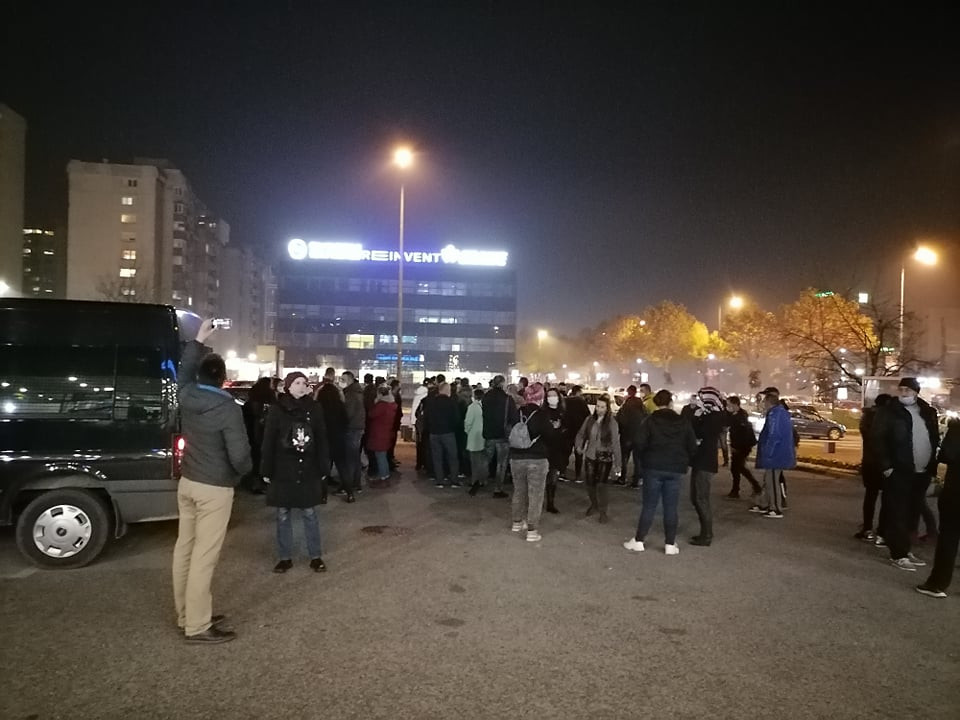 Aktivisti NIP-a se okupili pred općinom Novi Grad