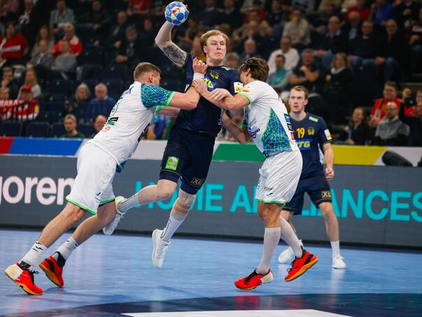 Aktuelni prvaci Evrope pobijedili Slovence