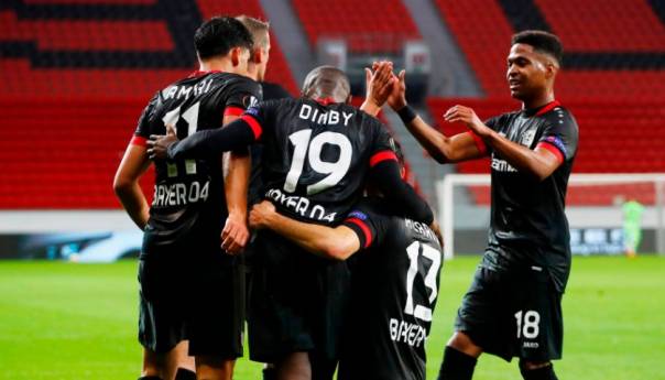 Alario i Diaby donijeli trijumf Leverkusenu nad Augsburgom