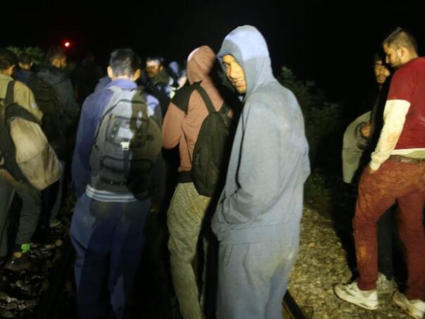 Alarm za BiH: Hrvatska pravi migrantski centar na granici