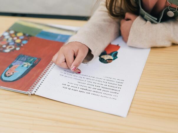 Alarmantno istraživanje: Gotovo trećina djece ne zna koristiti knjigu