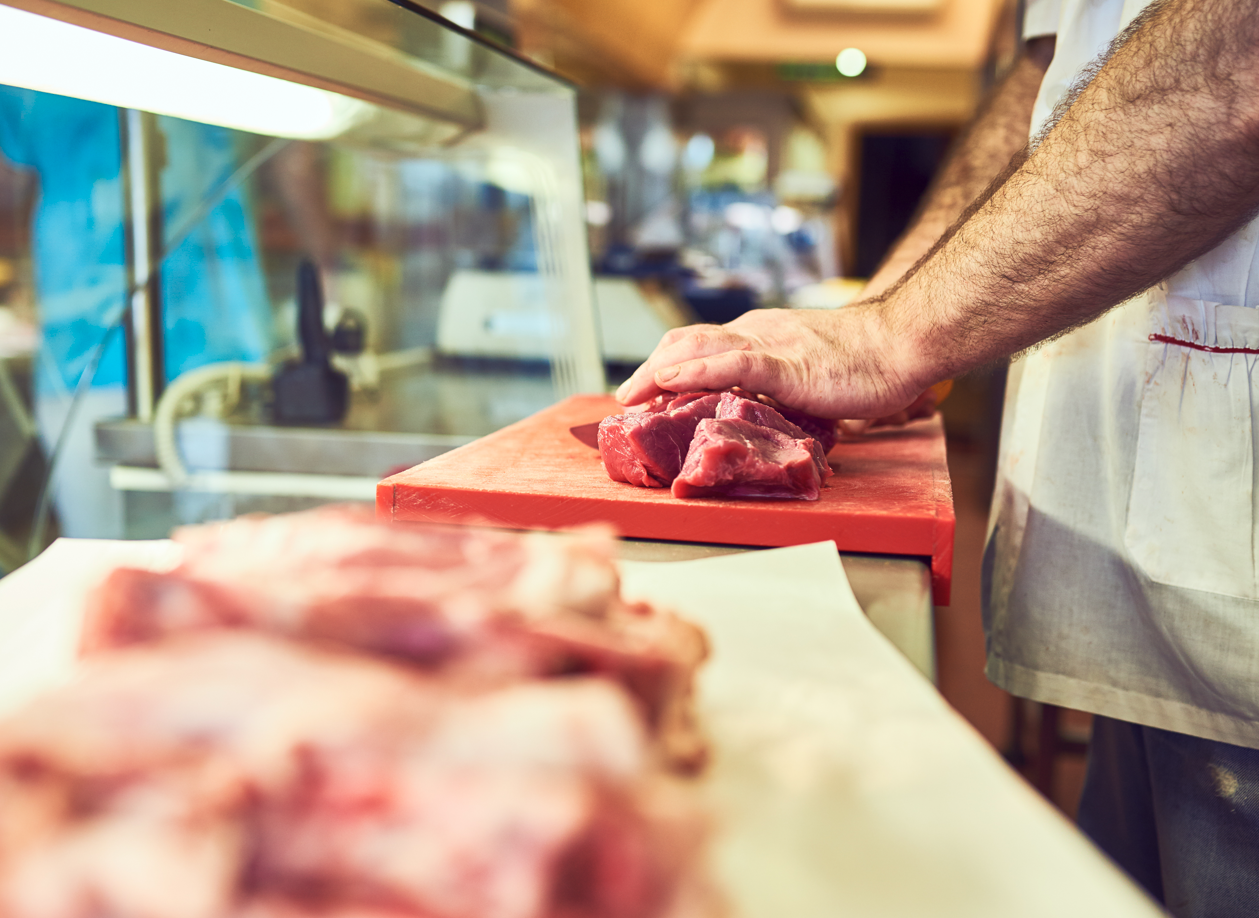 Skandalozno: Meso za preradu iz Argentine u maloprodaji u RS?