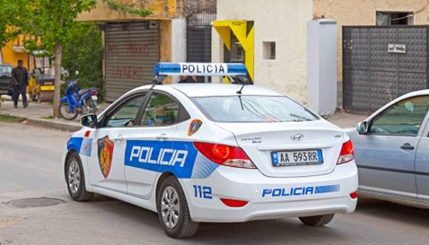 Albanac nožem ranio pet osoba u džamiji u Tirani