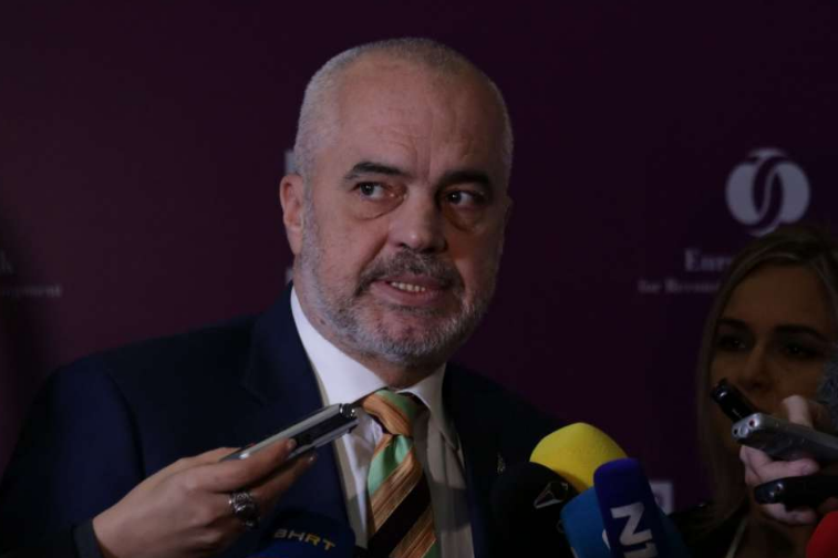 Albanija izrazila protest Britaniji zbog 'jezika mržnje' prema migrantima