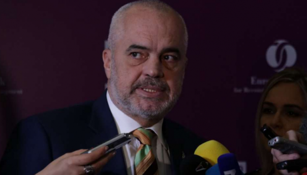 Albanija izrazila protest Britaniji zbog 'jezika mržnje' prema migrantima