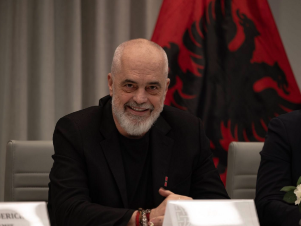 Albanski premijer rekonstruirao vladu i smijenio šest ministara