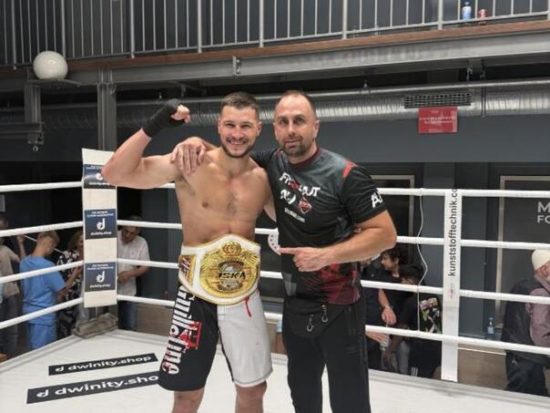 Albert Ugrinčić profesionalni prvak svijeta u kick boksu