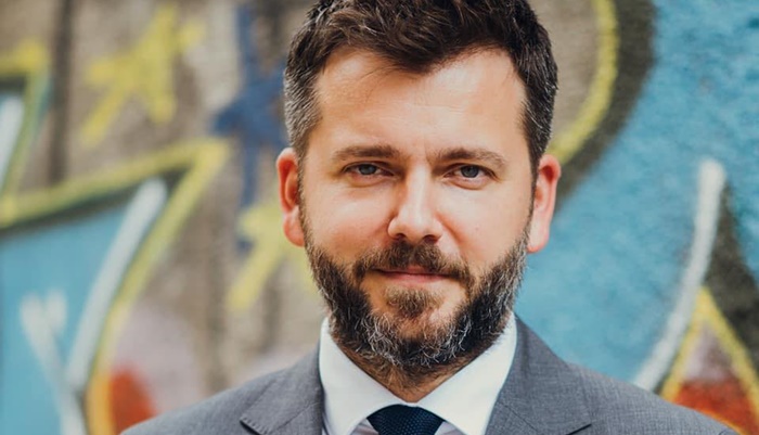 Zuhrić kritikuje Vladu KS: Smanjivanje brzine dodatno paralizuje grad