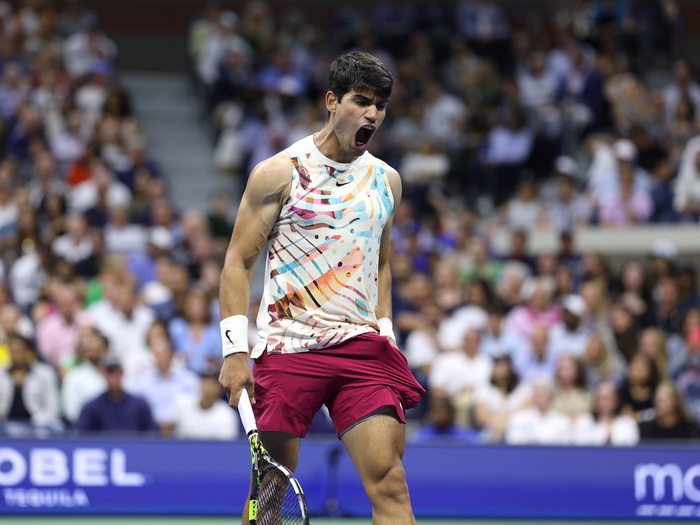 Alcaraz bez problema do trećeg kola