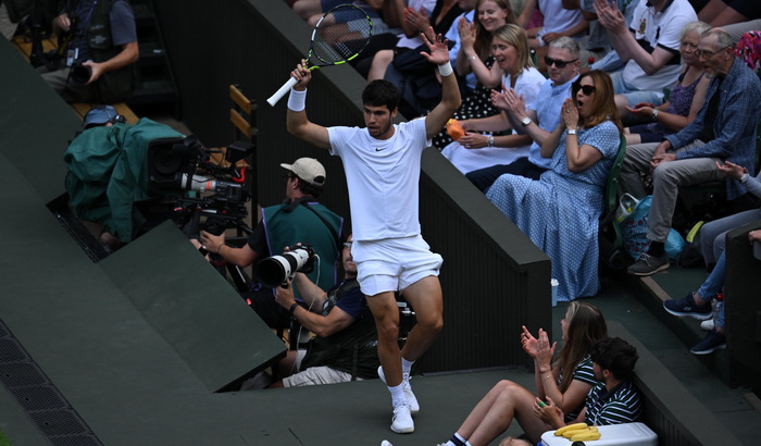 Alcaraz preko Berrettinija u četvrtfinale Wimbledona, Rune eliminisao Dimitrova