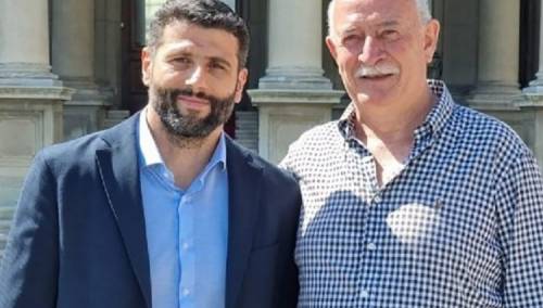 Aleksandar Šapić fotografisao se sa ratnim zločincem