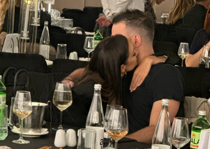 Aleksandra i Filip razmjenili nježnosti pa se strasno poljubili