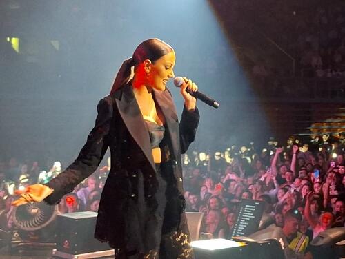 Aleksandra Prijović u Zenici zapjevala ‘Bosnom behar probeharao'