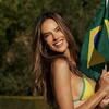 Alessandra Ambrosio zasjenila sve na utakmici Brazila i Škotske