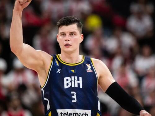 Alibegović se priključio novom klubu, ali nema pravo nastupa za njega