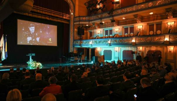 Alija Izetbegović pokazao da pravedna borba može pokrenuti planetu