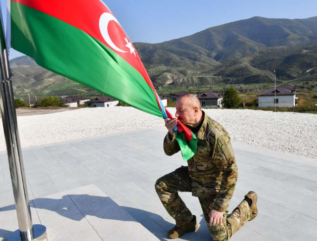 Aliyev podigao zastavu Azerbejdžana u Nagorno Karabahu