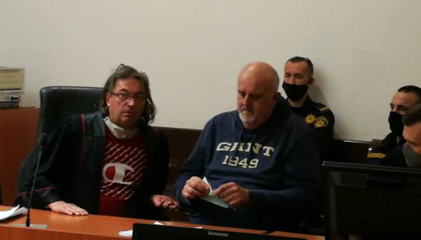 Almiru Čehajiću Batku ukinute sve mjere zabrane