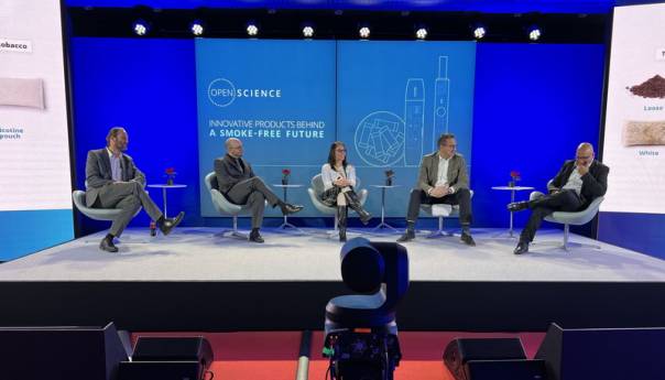 Alternativna revolucija ili revolucija alternativa?