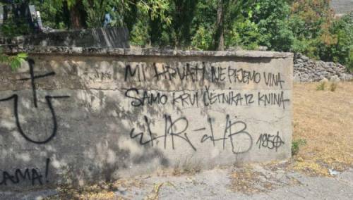 Ambasada SAD-a: Istražiti vandalizam na groblju u Mostaru