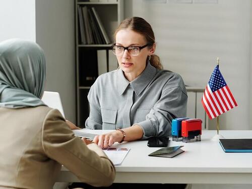 Ambasada SAD-a u BiH: Ovo je novi uslov za dobijanje određene vize