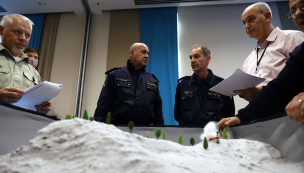 Ambasada SAD domaćin obuke vatrogascima iz cijele BiH