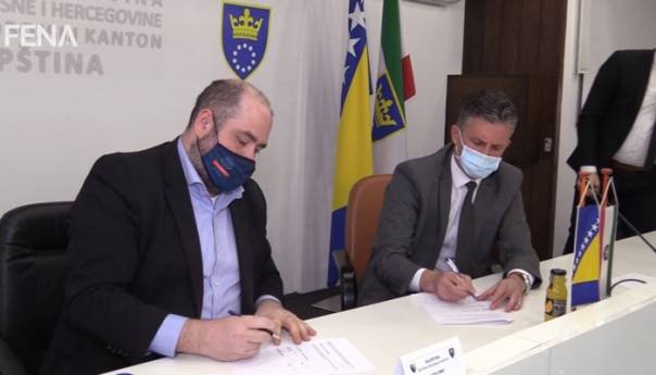 Ambasada SAD i Vlada ZDK potpisali memorandum o saradnji u borbi protiv korupcije