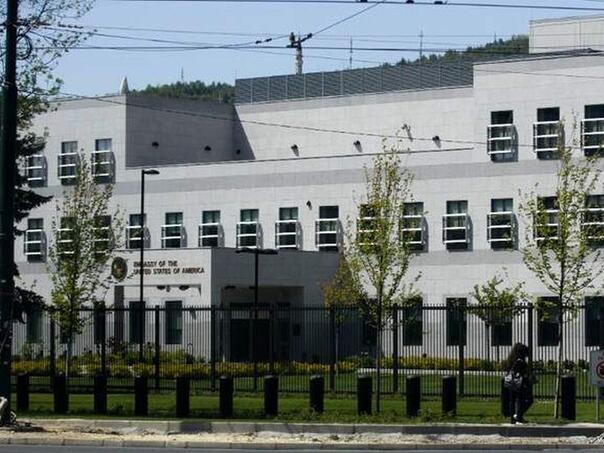 Ambasada SAD se oglasila o defileu vojnika u Prijedoru