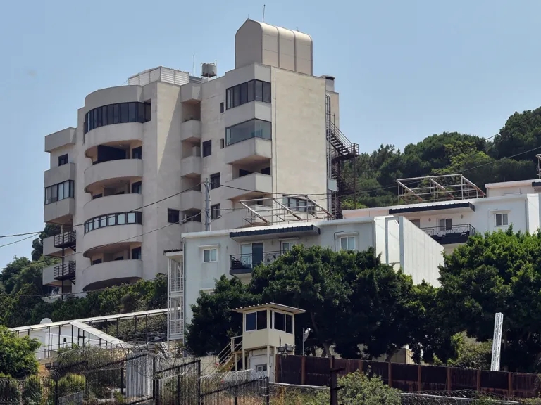 Ambasada SAD u Bejrutu poziva Amerikance da napuste Liban