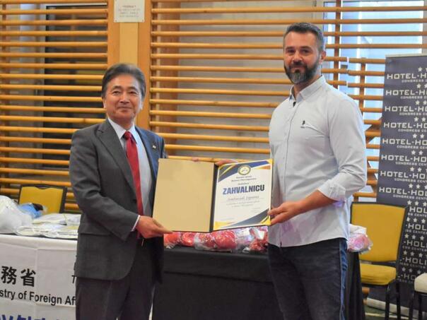 Ambasador Japana prisustvovao primopredaji sportske opreme Karate savezu BiH