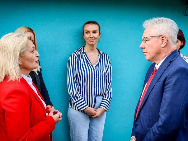 Ambasador Murphy nastavio posjetu Krajini