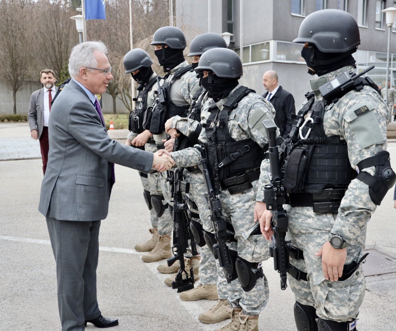 Ambasador Murphy posjetio policiju KS