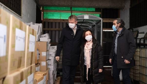 Ambasador Norveške u BiH posjetio prihvatni centar 'Sedra' kod Cazina