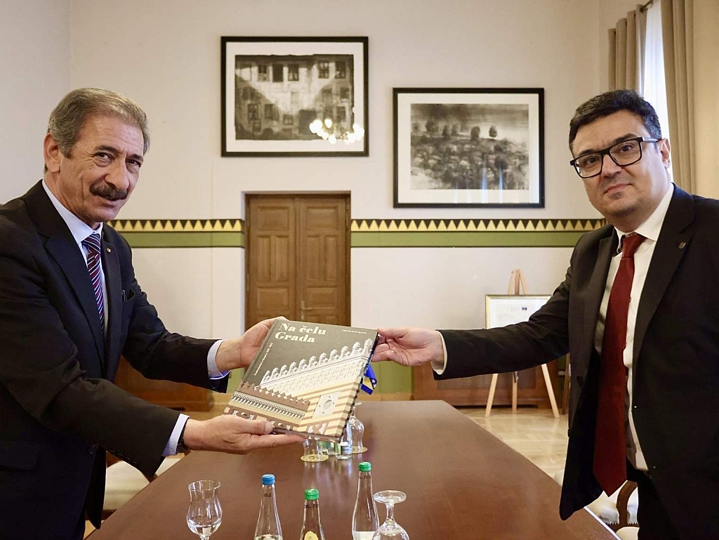 Ambasador Palestine posjetio Vijećnicu, susreo se s Puharićem