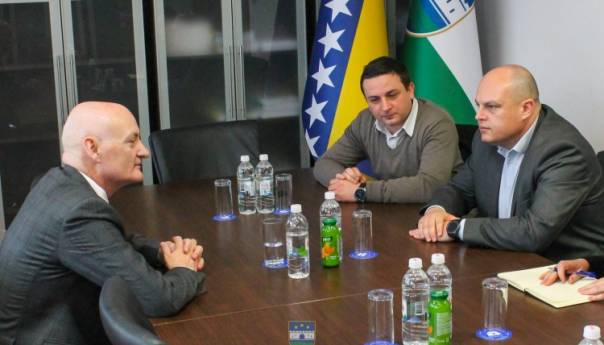 Ambasador Republike Irske u BiH u posjeti USK