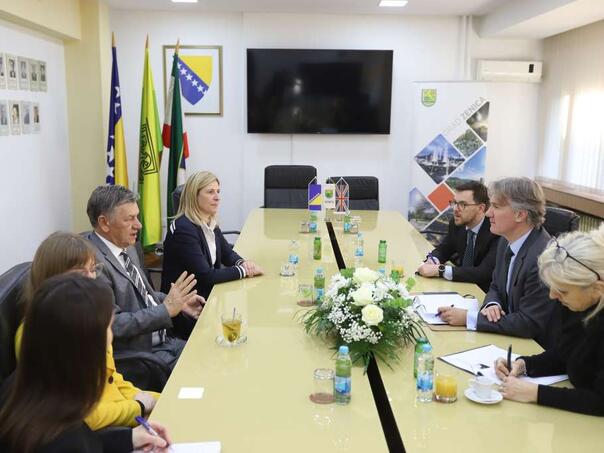 Ambasador Velike Britanije u BiH posjetio Gradsku upravu Zenice