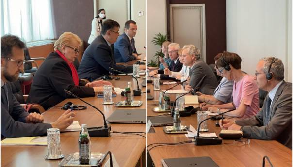 Kvinta na sastanku u Vijeću ministara zbog blokade novca za izbore