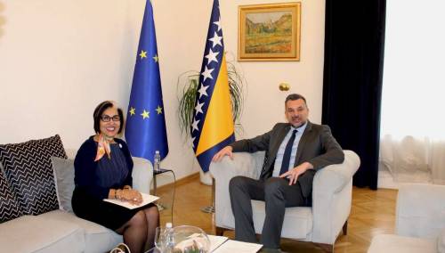 Ambasadorica Al Shamsi uručila ministru Konakoviću poziv za učešće na 14. Sir Bani Yas Forumu