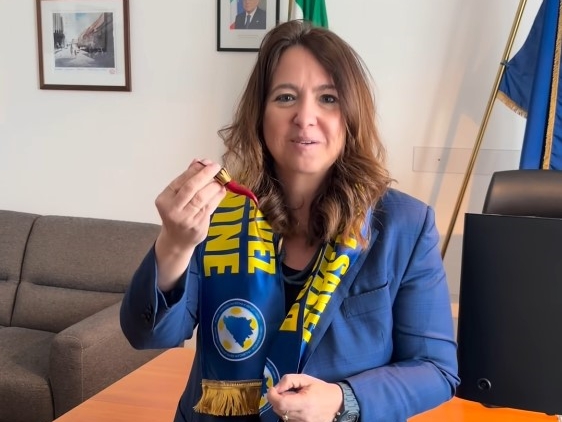 Ambasadorica Italije: Srce nam je podijeljeno na dvoje, nosićemo dres Italije i šal BiH