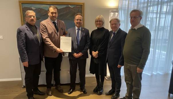 Ambasadoru Švicarske prezentirani Principi za izmjene Ustava BiH