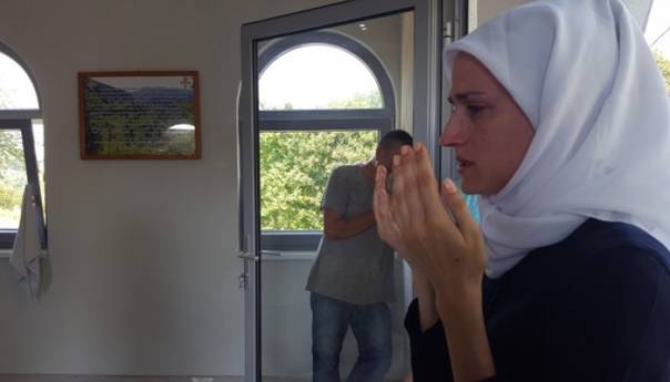 Amela Hasanović: Jedina sjećanja na oca su naše zajedničke fotografije